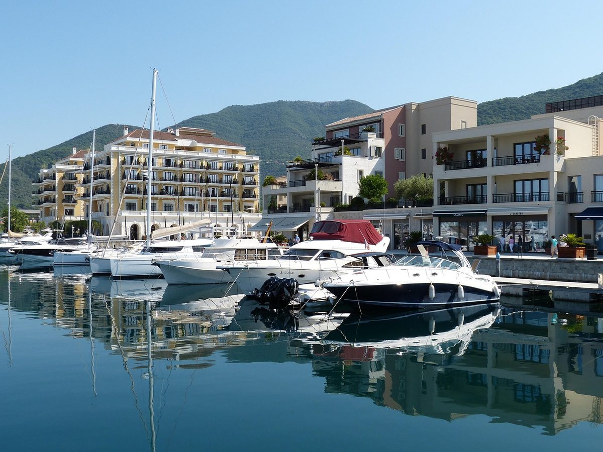 Slovenia & Montenegro lujo