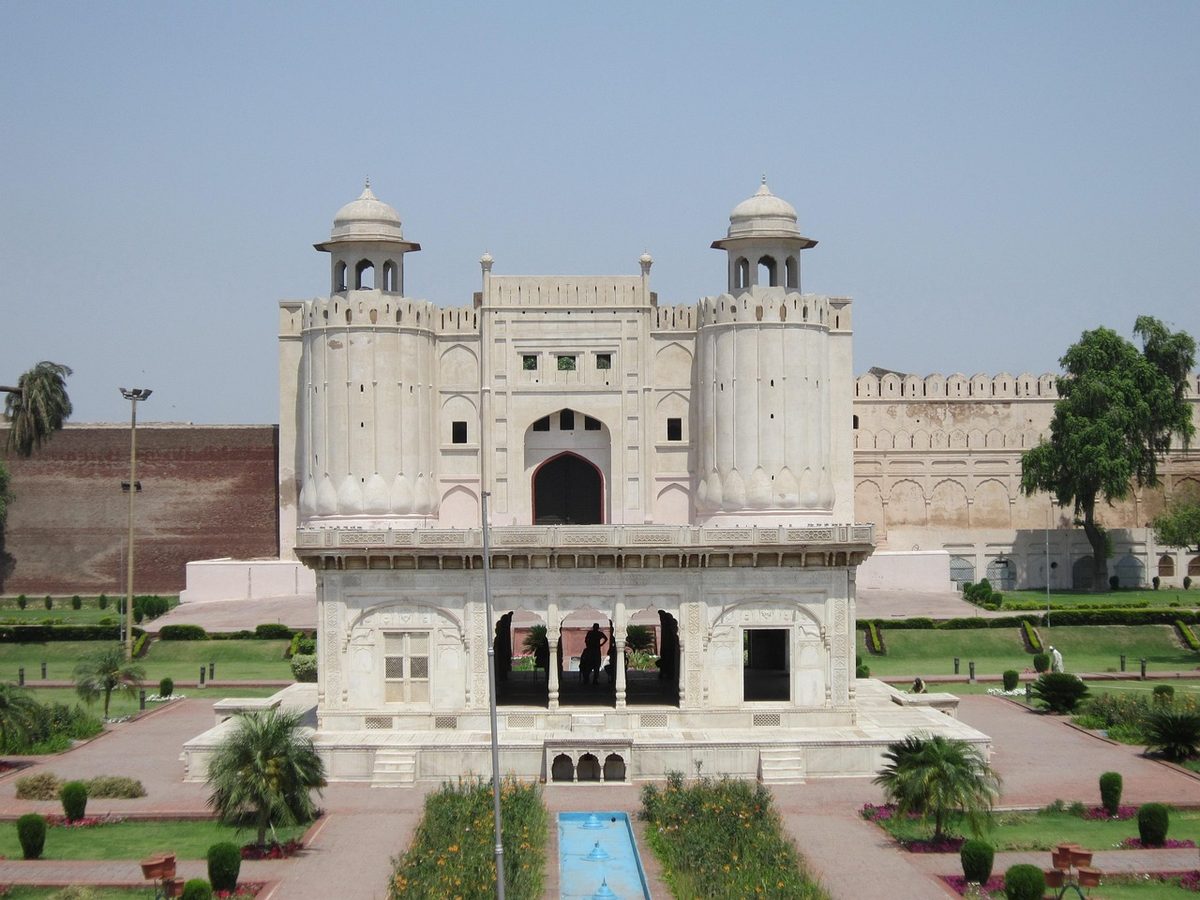 Pakistán resort familiar